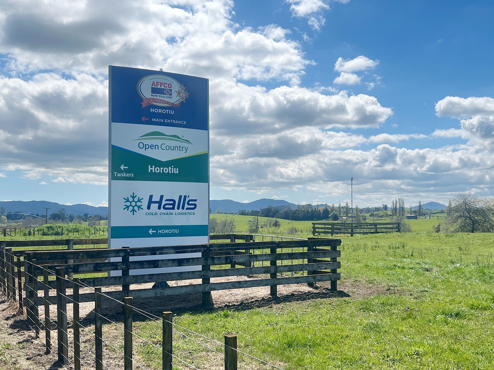 Finished Hall’s Horotiu roadside pylon signage